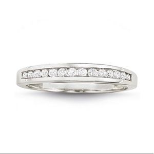 1/4 CT. T.W. Diamond 10K White Gold Band Size 8